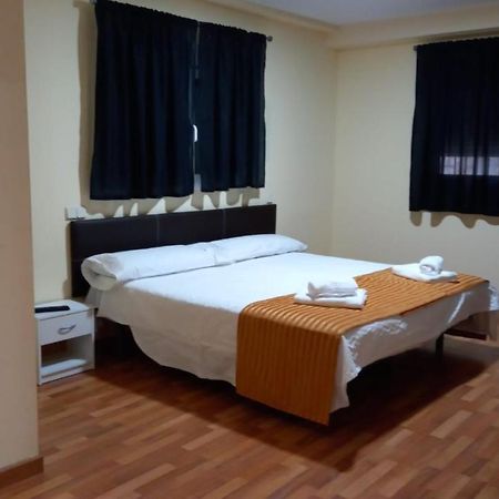 Las Olivas- Borox Aparthotel Seseña Nuevo Esterno foto